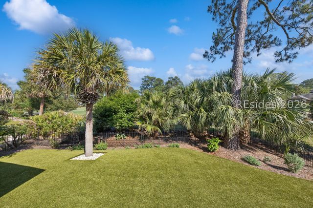 50 Oyster Landing Ln, Hilton Head Island, SC 29928