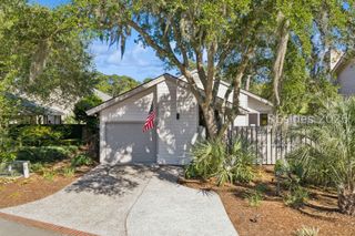 50 Oyster Landing Ln, Hilton Head Island, SC 29928