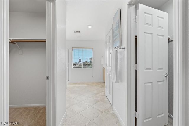 537 Lacabana Beach Drive, Las Vegas, NV 89138