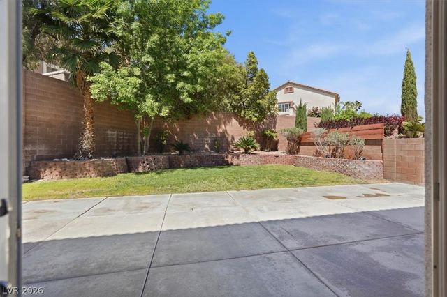 537 Lacabana Beach Drive, Las Vegas, NV 89138