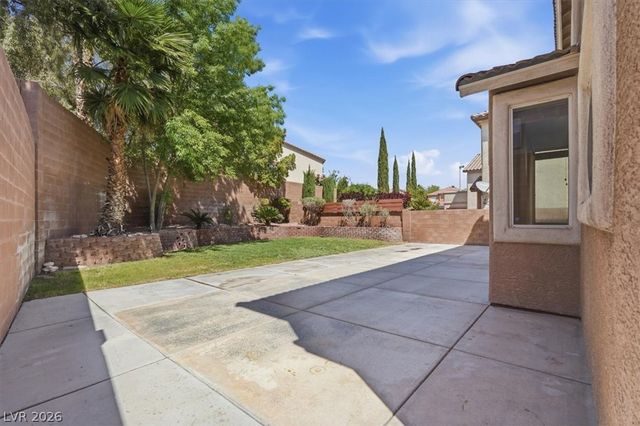 537 Lacabana Beach Drive, Las Vegas, NV 89138