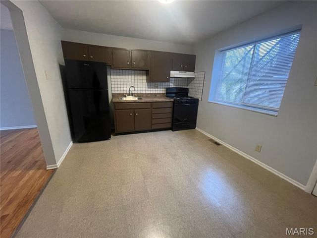 255 Chambers A, Riverview, MO 63137