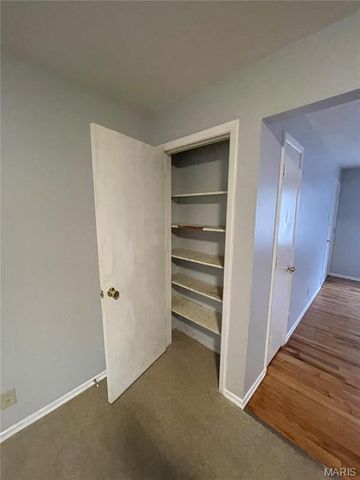 255 Chambers A, Riverview, MO 63137
