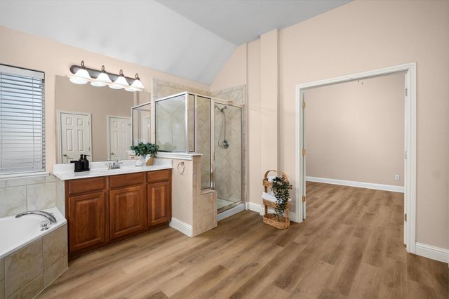 3829 Octavia LN, Round Rock, TX 78681