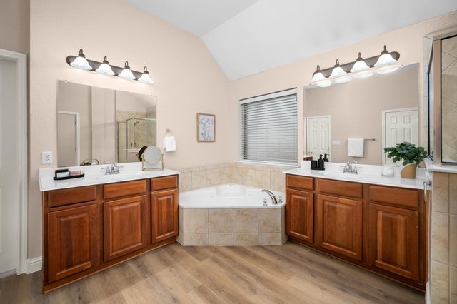 3829 Octavia LN, Round Rock, TX 78681