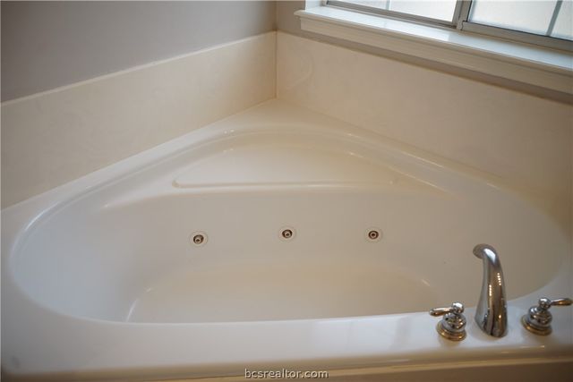 3731 Chantal Circle, College Station, TX 77845