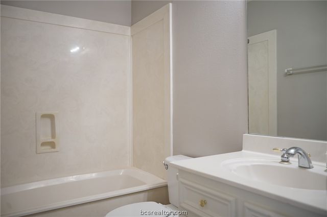 3731 Chantal Circle, College Station, TX 77845