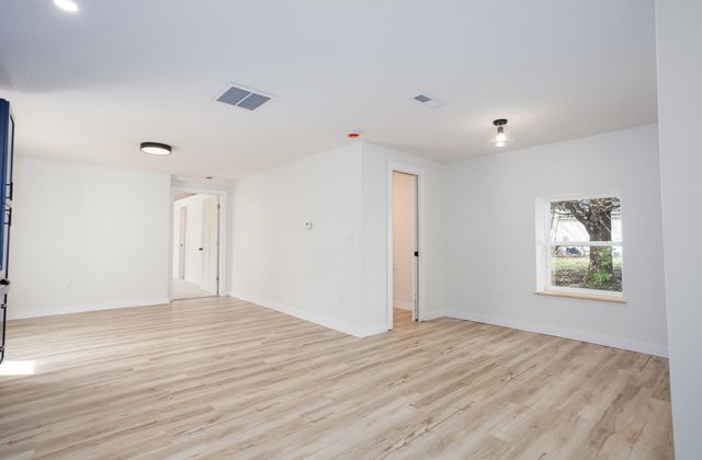 2629 W Page Street, Springfield, MO 65802