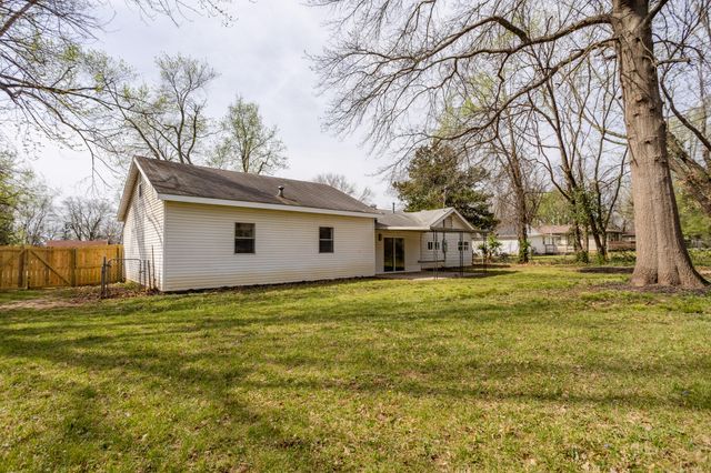 2629 W Page Street, Springfield, MO 65802