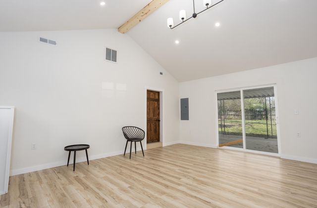 2629 W Page Street, Springfield, MO 65802