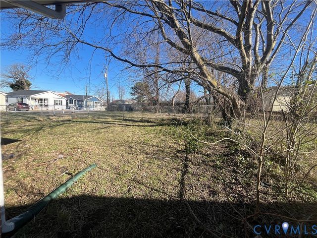 727 S Jones St, Petersburg, VA 23803