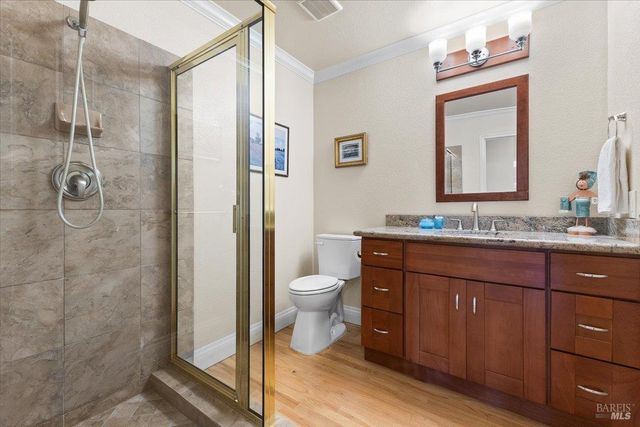 2573 Greenvale Ln, Santa Rosa, CA 95401