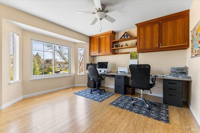 2573 Greenvale Ln, Santa Rosa, CA 95401