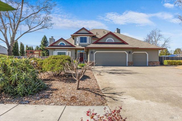 2573 Greenvale Ln, Santa Rosa, CA 95401