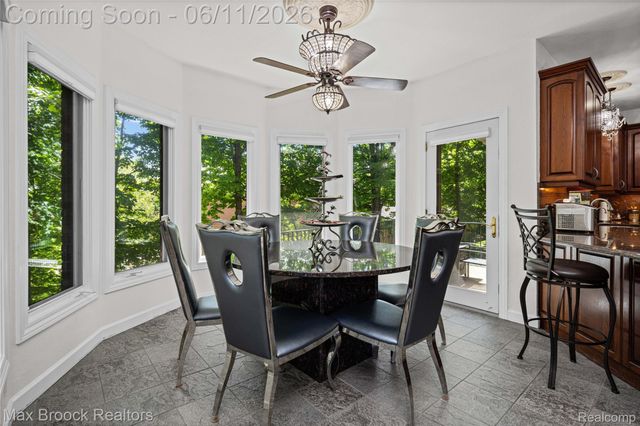 34825 Huntington Court, Farmington Hills, MI 48331