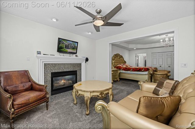 34825 Huntington Court, Farmington Hills, MI 48331