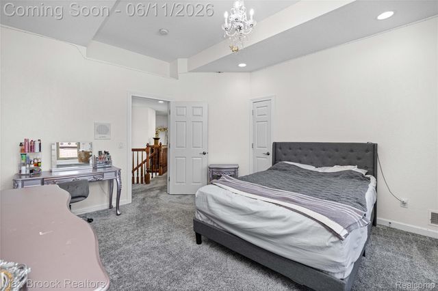 34825 Huntington Court, Farmington Hills, MI 48331