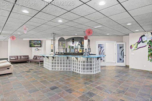 34825 Huntington Court, Farmington Hills, MI 48331