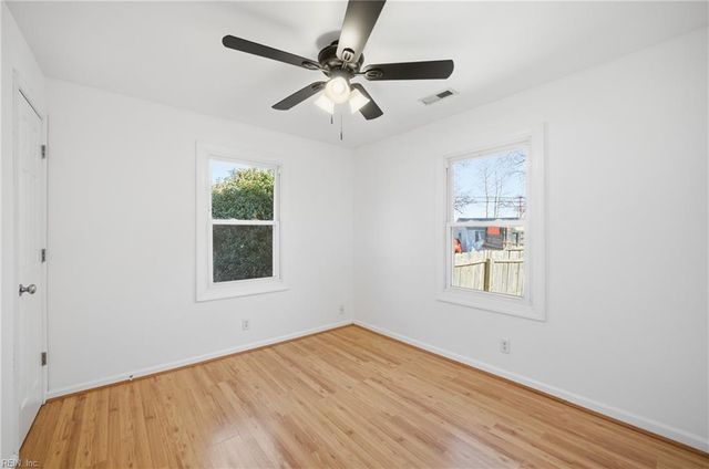 2 Sampson PL, Portsmouth, VA 23702