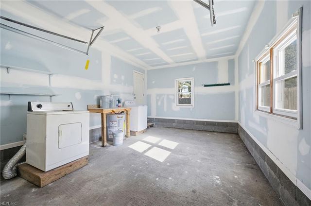 2 Sampson PL, Portsmouth, VA 23702