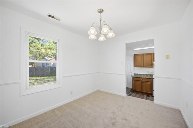 2 Sampson PL, Portsmouth, VA 23702