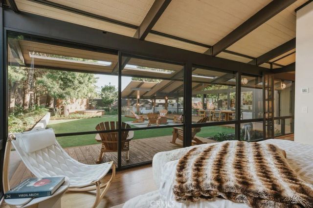 1534 Santiago, Newport Beach, CA 92660