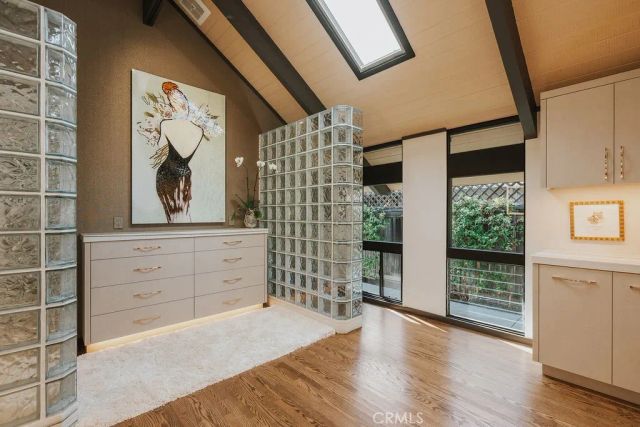 1534 Santiago, Newport Beach, CA 92660
