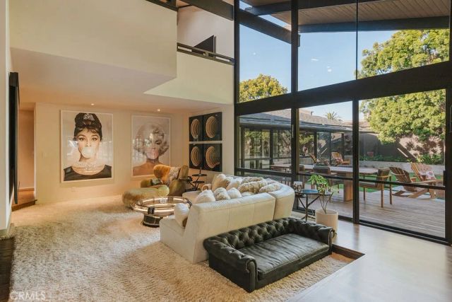 1534 Santiago, Newport Beach, CA 92660