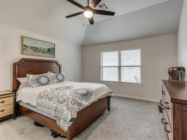2424 Creekview Trail, Moore, OK 73160
