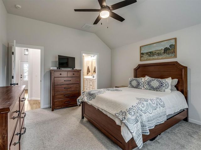 2424 Creekview Trail, Moore, OK 73160
