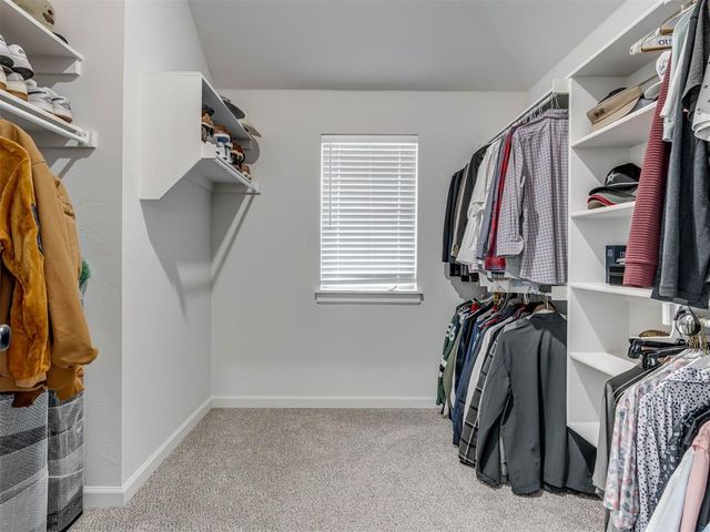 2424 Creekview Trail, Moore, OK 73160