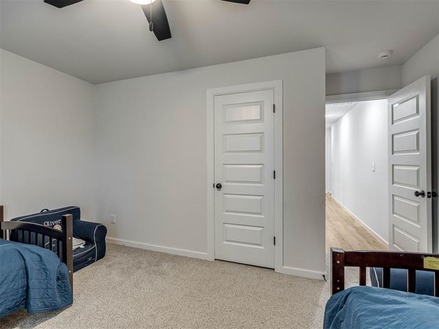 2424 Creekview Trail, Moore, OK 73160