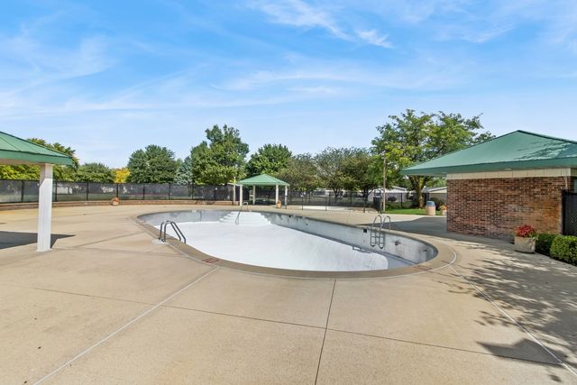 241 Fox Lane, Belvidere, IL 61008