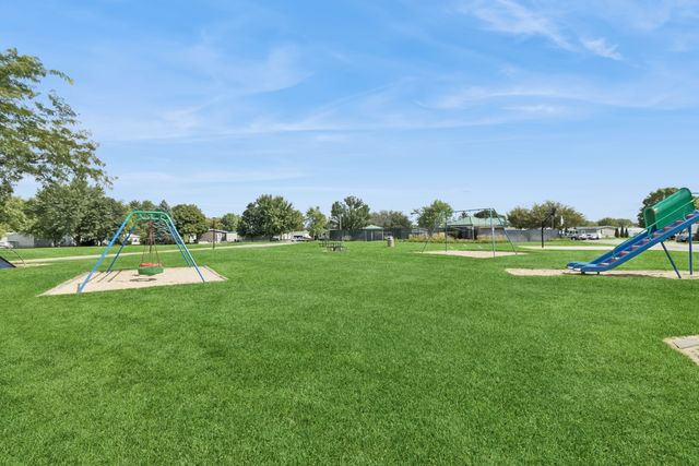 241 Fox Lane, Belvidere, IL 61008