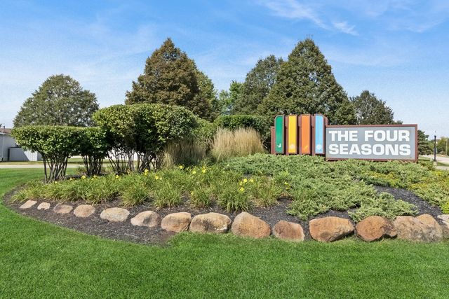 241 Fox Lane, Belvidere, IL 61008