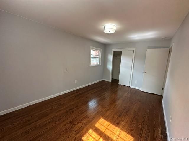 13 Juniper Road 2nd Fl, Port Washington, NY 11050