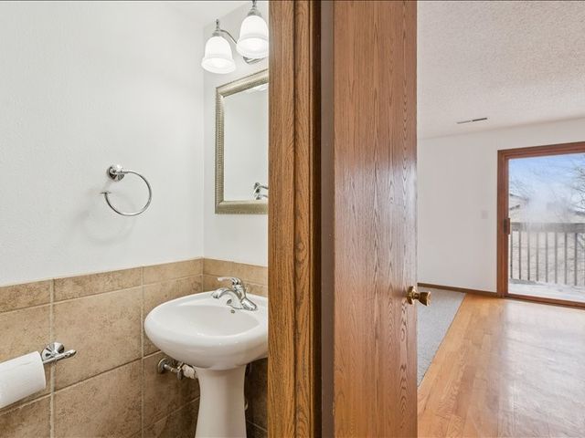 475 Westwinds Drive, Iowa City, IA 52246