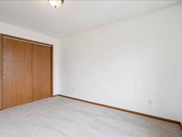 475 Westwinds Drive, Iowa City, IA 52246