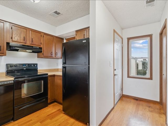 475 Westwinds Drive, Iowa City, IA 52246