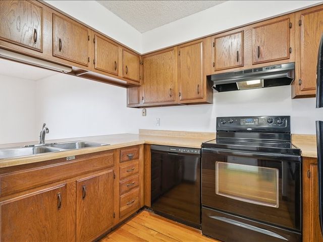 475 Westwinds Drive, Iowa City, IA 52246