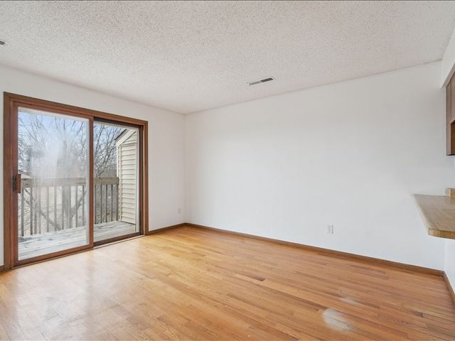 475 Westwinds Drive, Iowa City, IA 52246