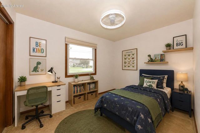1818 Woodridge ROAD, West Bend, WI 53095