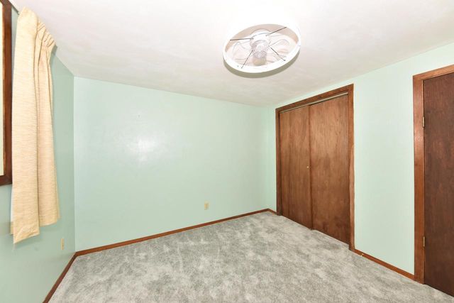 1818 Woodridge ROAD, West Bend, WI 53095