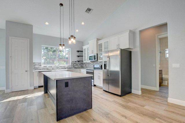 17146 70th Street N, The Acreage, FL 33470