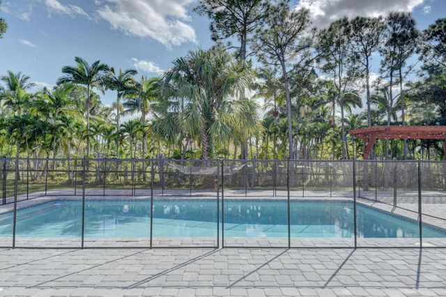 17146 70th Street N, The Acreage, FL 33470