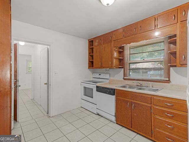 895 Laurel Street, Forest Park, GA 30297