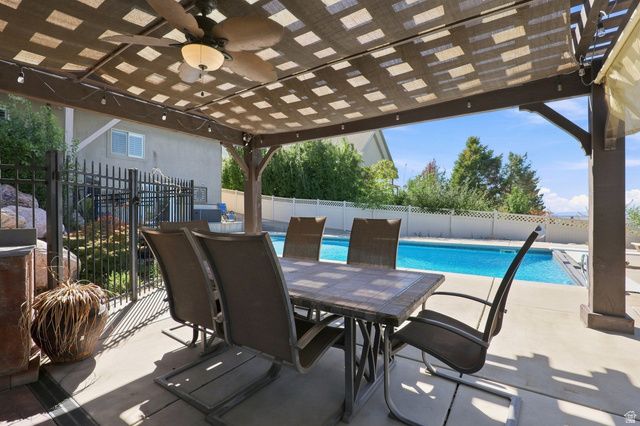 1385 N COMPTON RD, Farmington, UT 84025