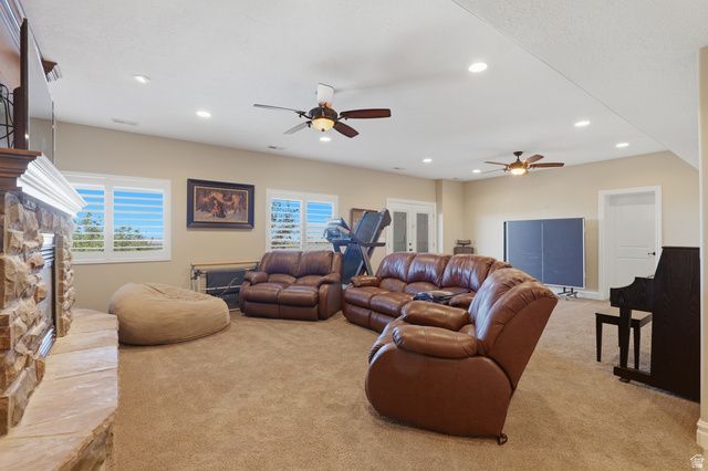1385 N COMPTON RD, Farmington, UT 84025