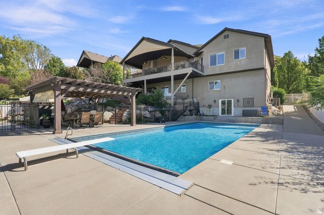 1385 N COMPTON RD, Farmington, UT 84025