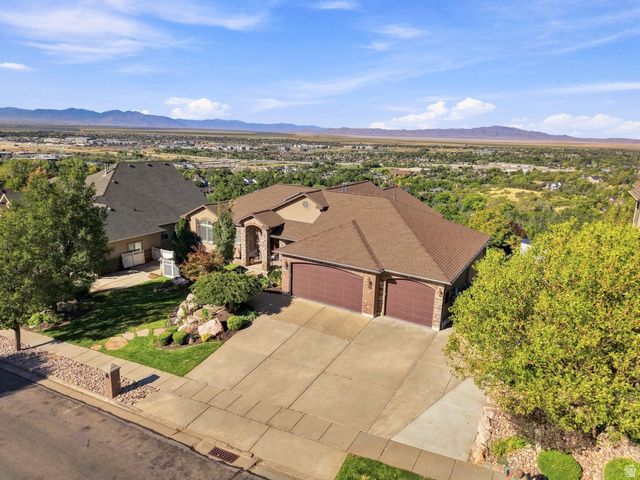 1385 N COMPTON RD, Farmington, UT 84025